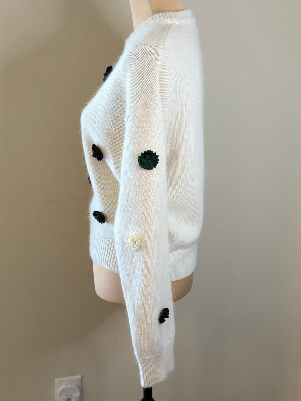 J. Story cream knit sweater white navy floral pom poms SZ M - Picture 3 of 12